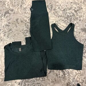 Beyond Yoga 3-Piece Set – Dark Spruce Green Heather Spacedye, Women’s Small